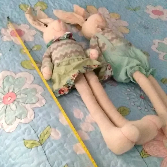 Easter Bunny Couple - Picture 8 of 9